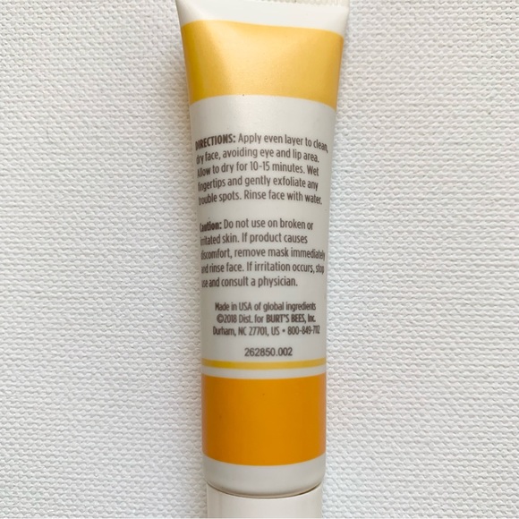 Burt’s Bees Exfoliating Clay Mask - Picture 4 of 4